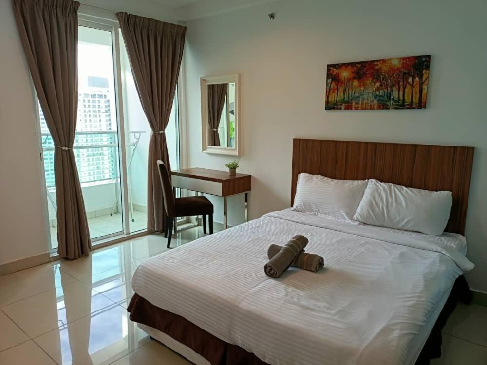 Family Suites At Mansion One By Maj George Town Exterior foto
