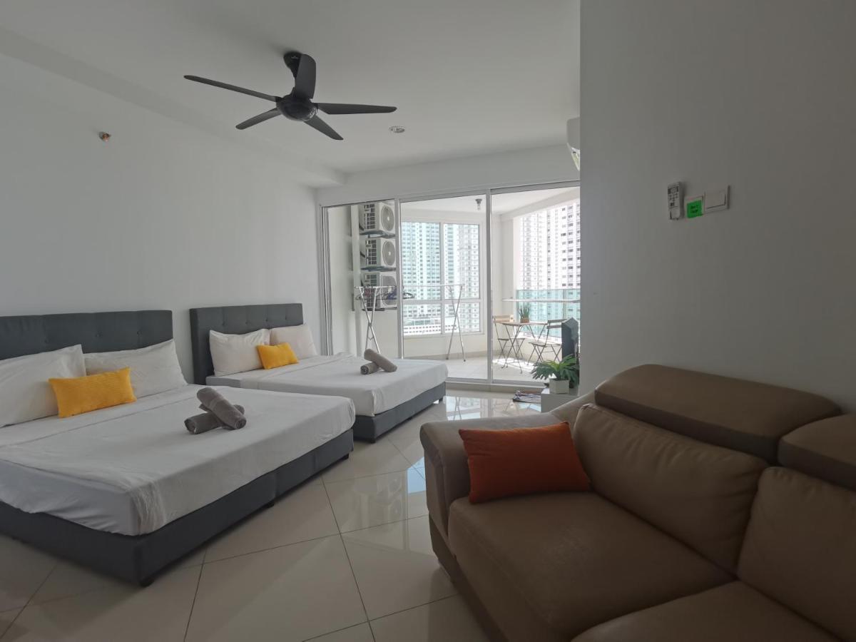 Family Suites At Mansion One By Maj George Town Exterior foto