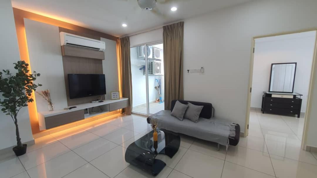 Family Suites At Mansion One By Maj George Town Exterior foto